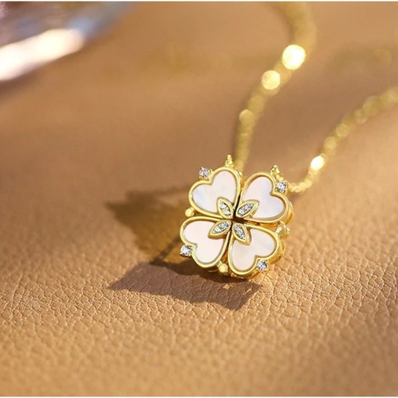 Exquisite High-End Magnetic Heart Four Leaf Clover Golden-Toned Pendant Necklace - Picture 3 of 8